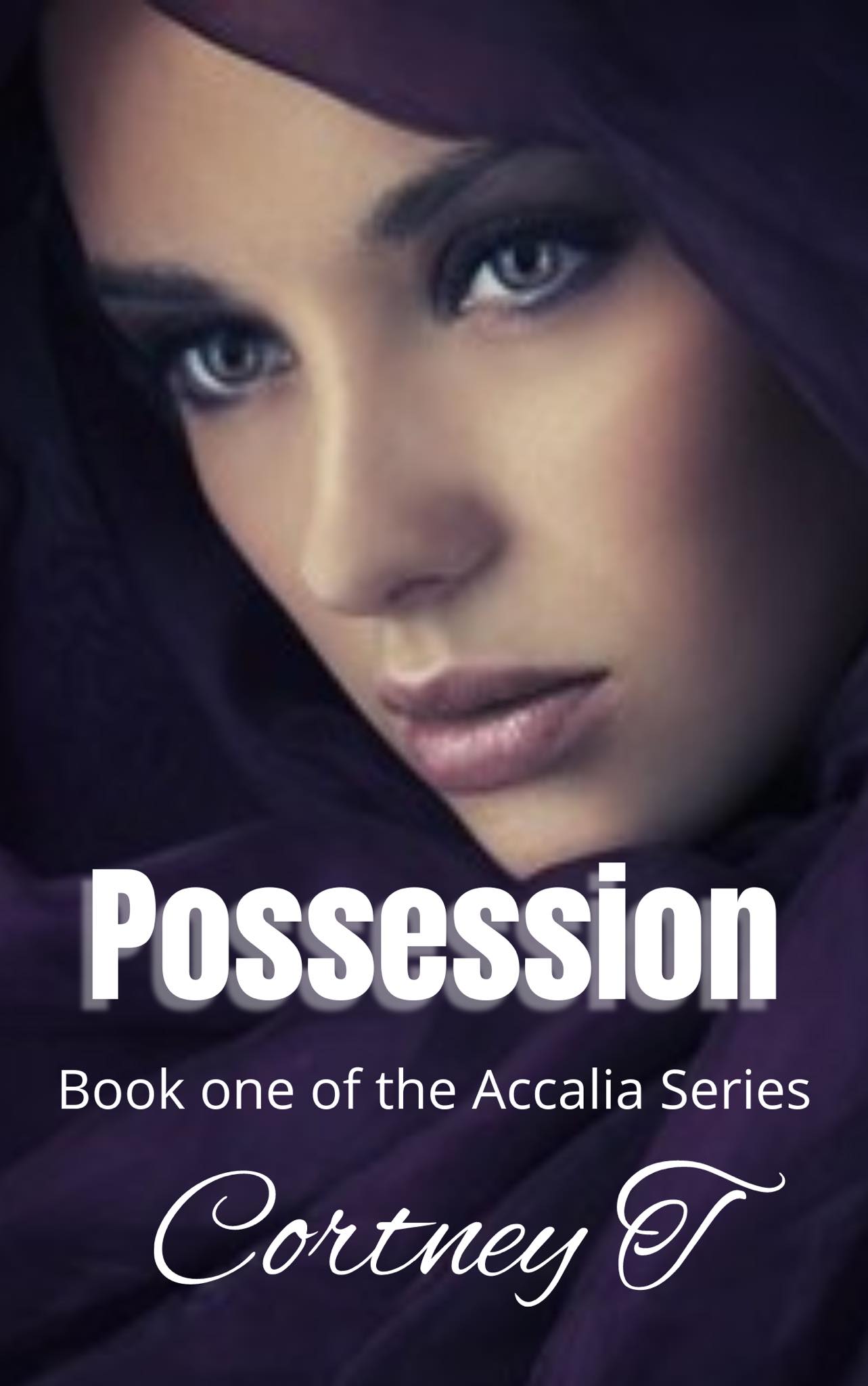 Possession,  Book one of the Accalia Series  By Cortney T  | Libri