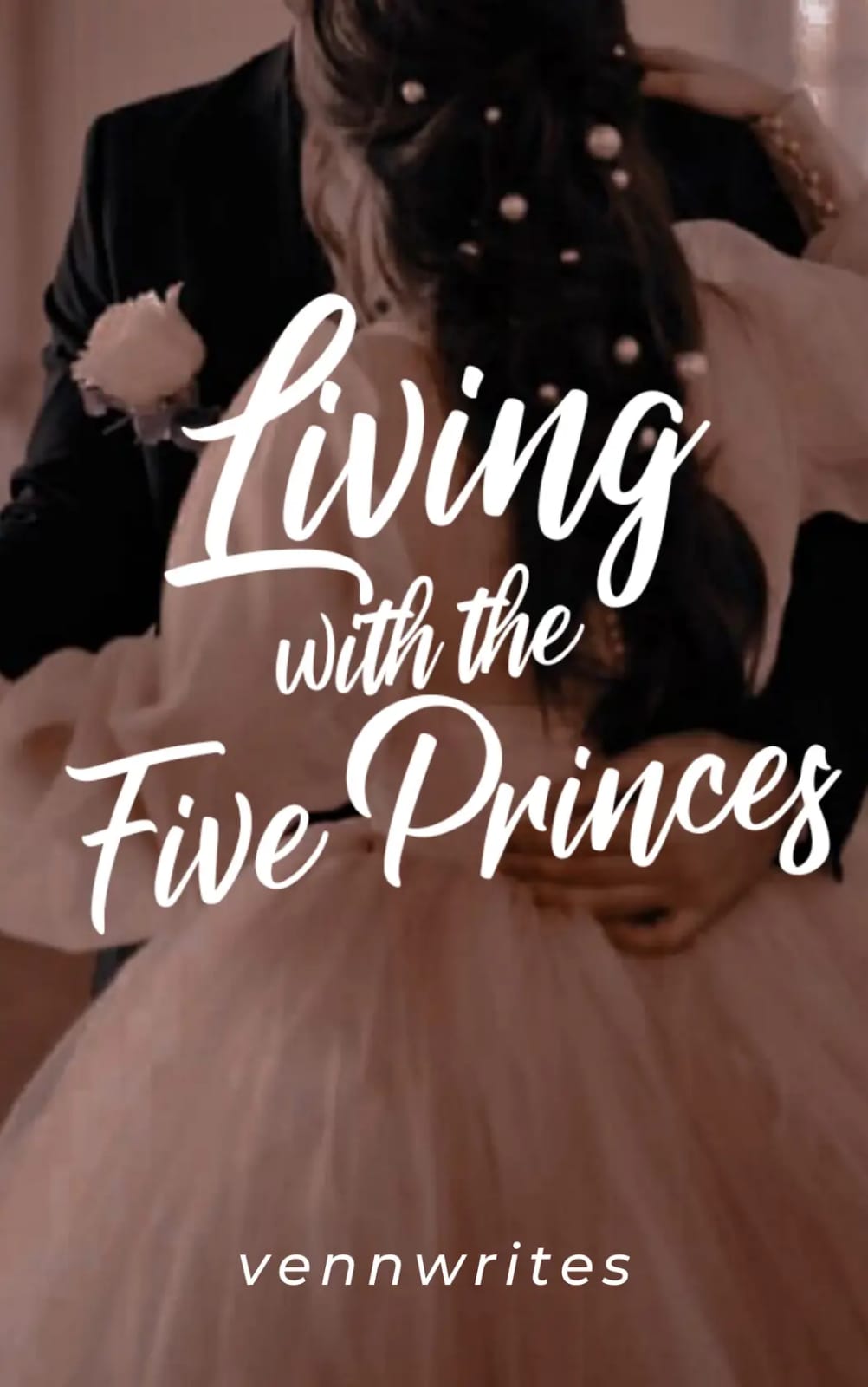 Living With The Five Princes By Venn Writes | Libri
